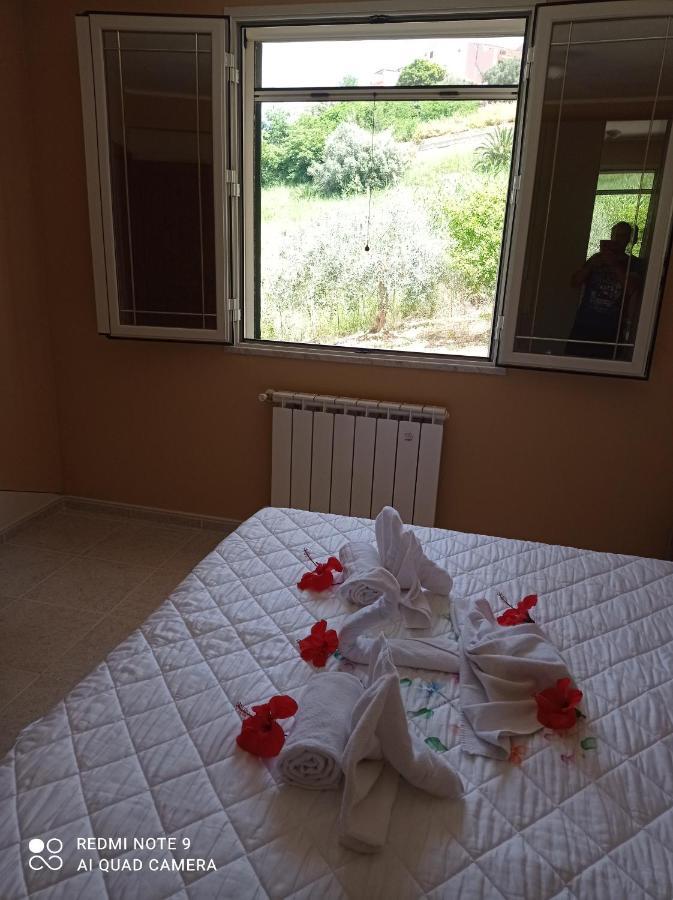 Villa Belvedere كامبوفيليتْشّي دي روتْشّي المظهر الخارجي الصورة